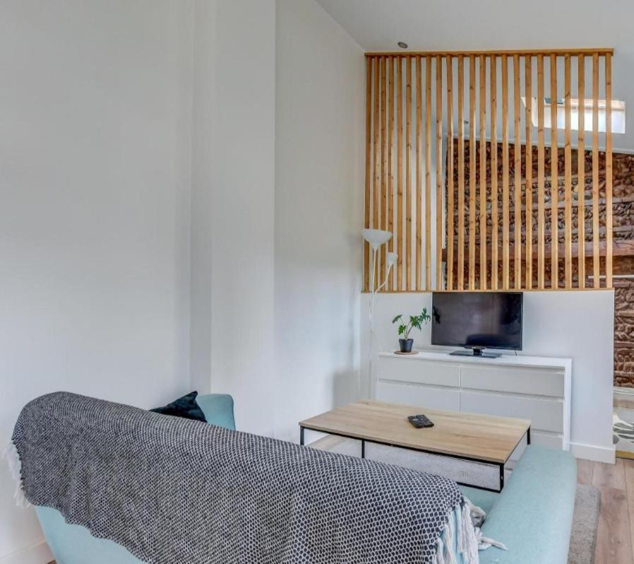 Joli Studio Maisonnette Avec Cachet Toulouse Luaran gambar