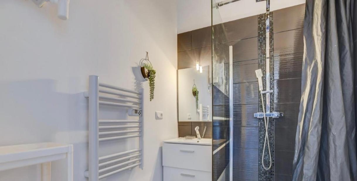 Joli Studio Maisonnette Avec Cachet Toulouse Luaran gambar