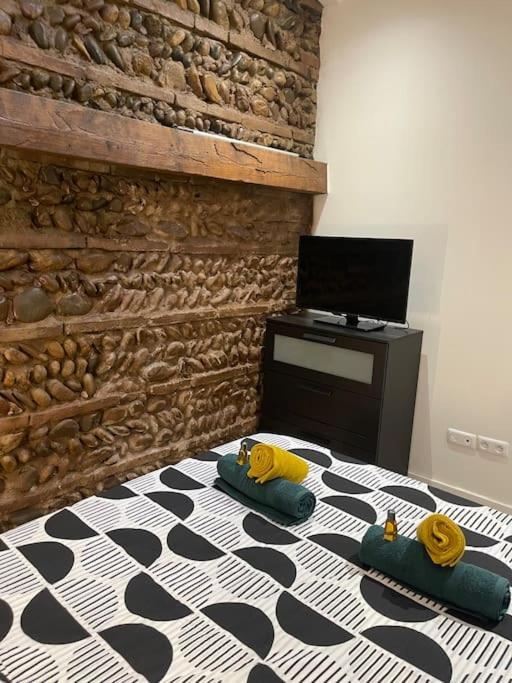 Joli Studio Maisonnette Avec Cachet Toulouse Luaran gambar